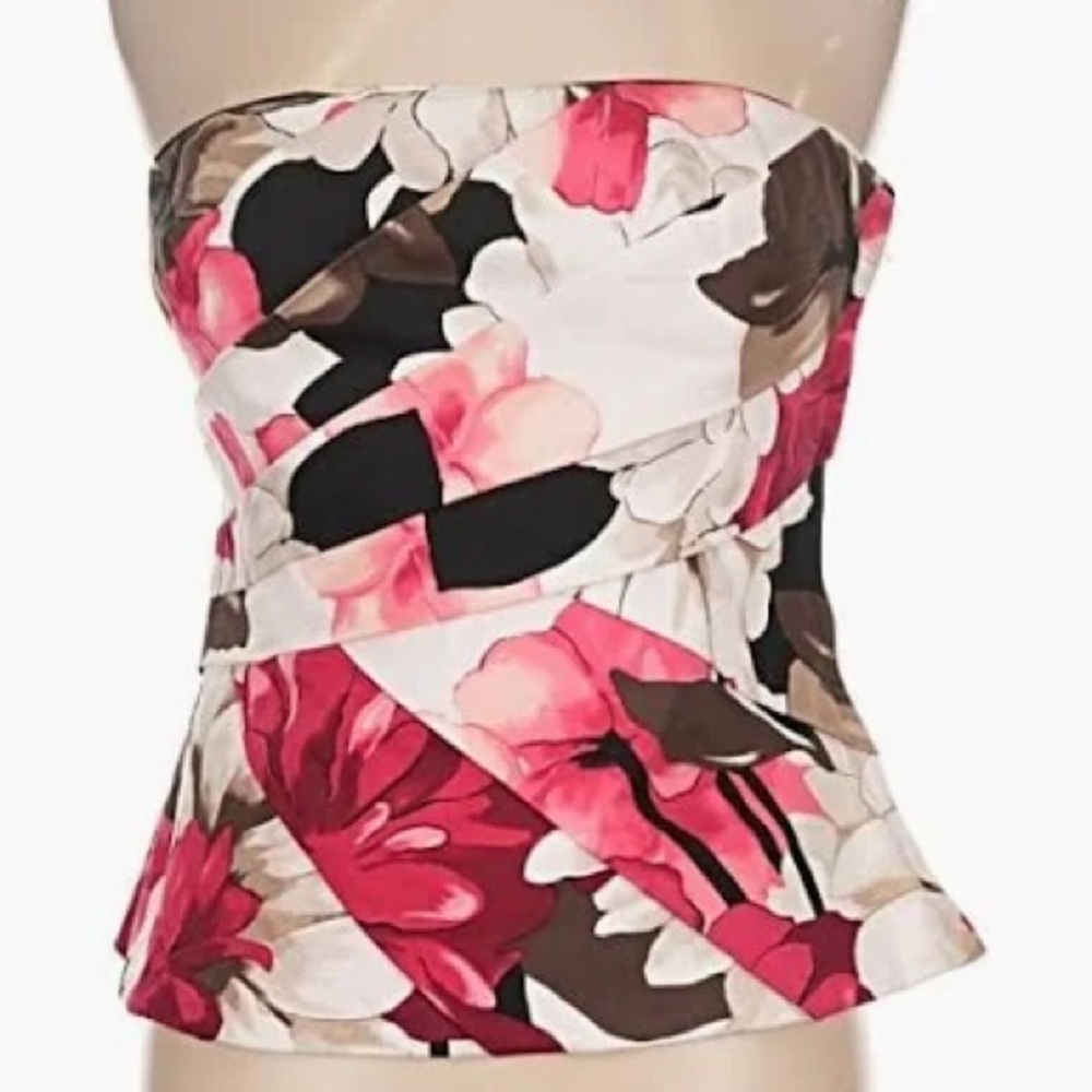 White House Black Market Floral Strapless Top!